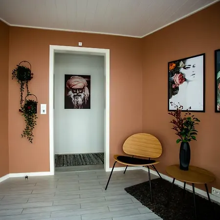 Floating Hotel na wodzie 4*