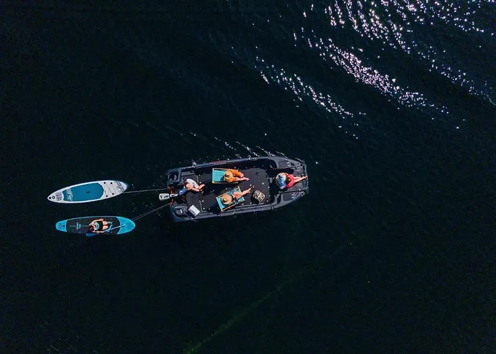 Floating Ботель 4*