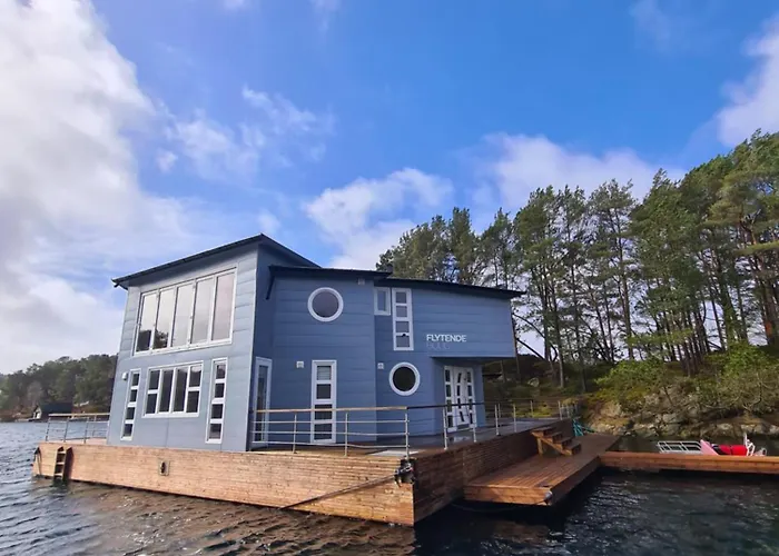 Floating 4* Берген