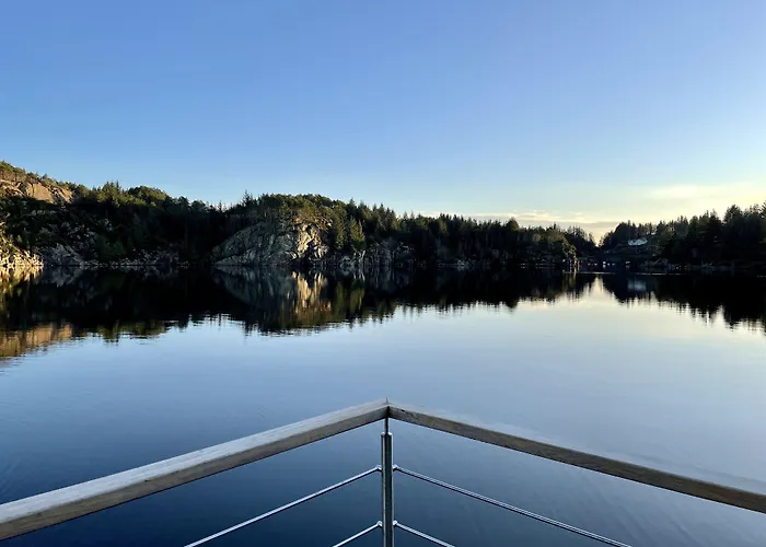 Floating Bådhotel 4*