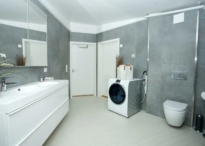 Floating Ботель 4*